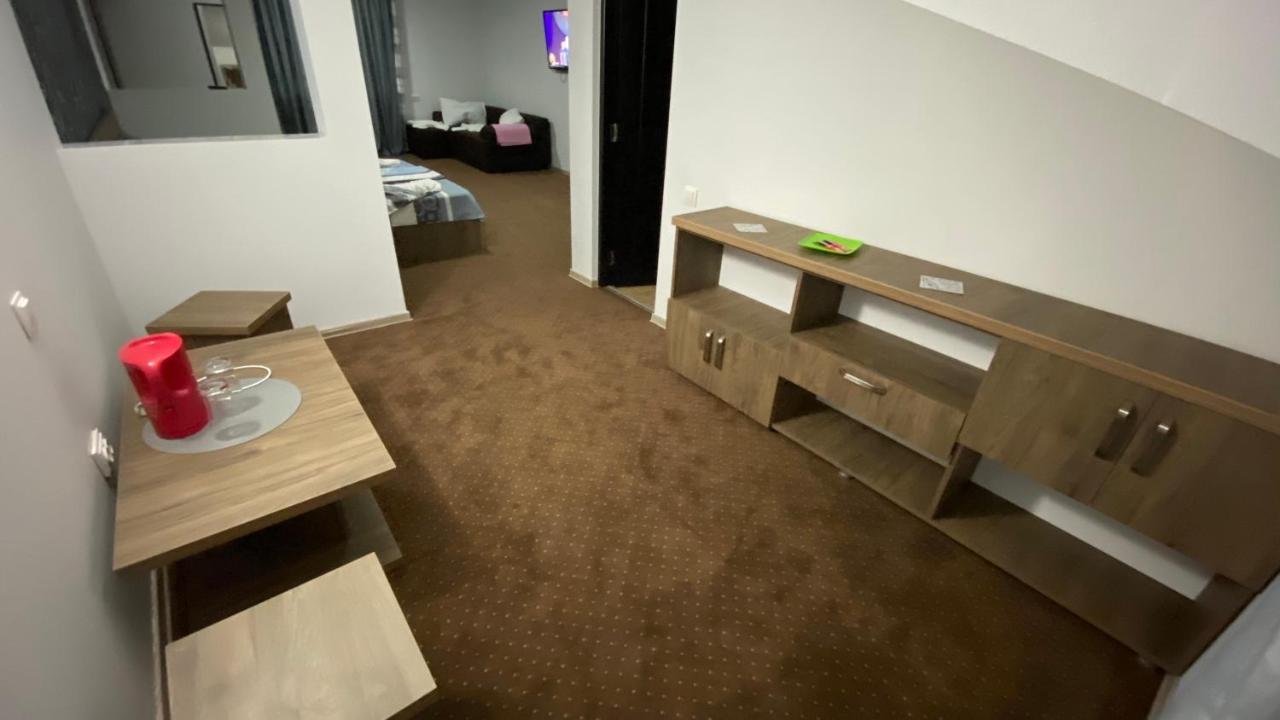 Casa Clau Cazare Orşova Exterior foto