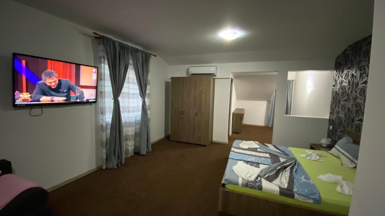Casa Clau Cazare Orşova Exterior foto