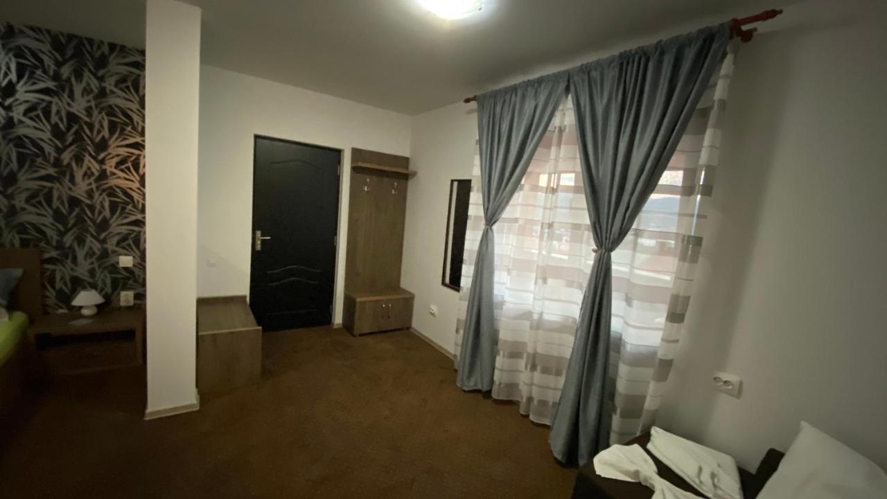 Casa Clau Cazare Orşova Exterior foto